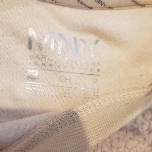 Marc NY fuzzy pink sweatshirt  size small - Picture 4 of 5